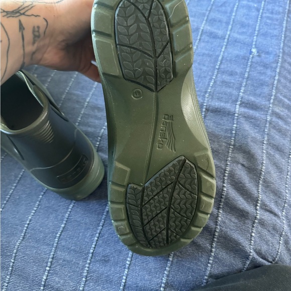 COPY - Dansko women’s rain boots - Picture 5 of 5